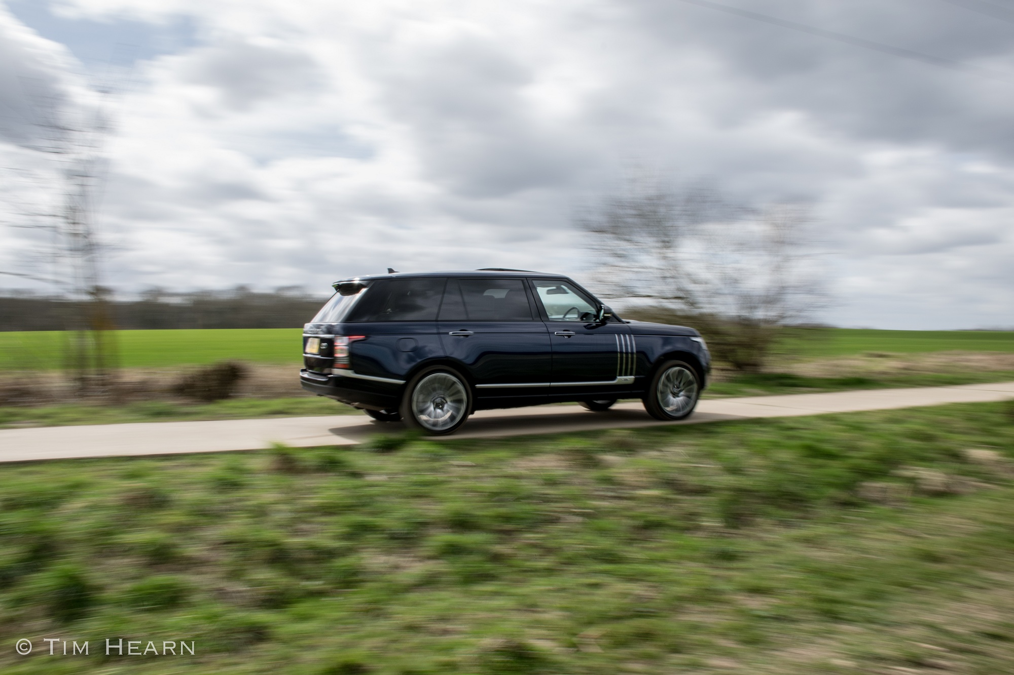 Range Rover Long Wheelbase “Master of all that it surveys” AutoPrivé